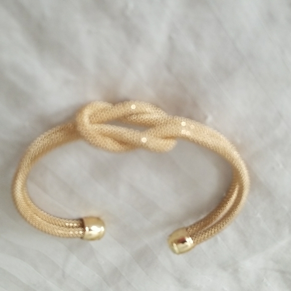 Women's knot bracelet - Picture 3 of 3